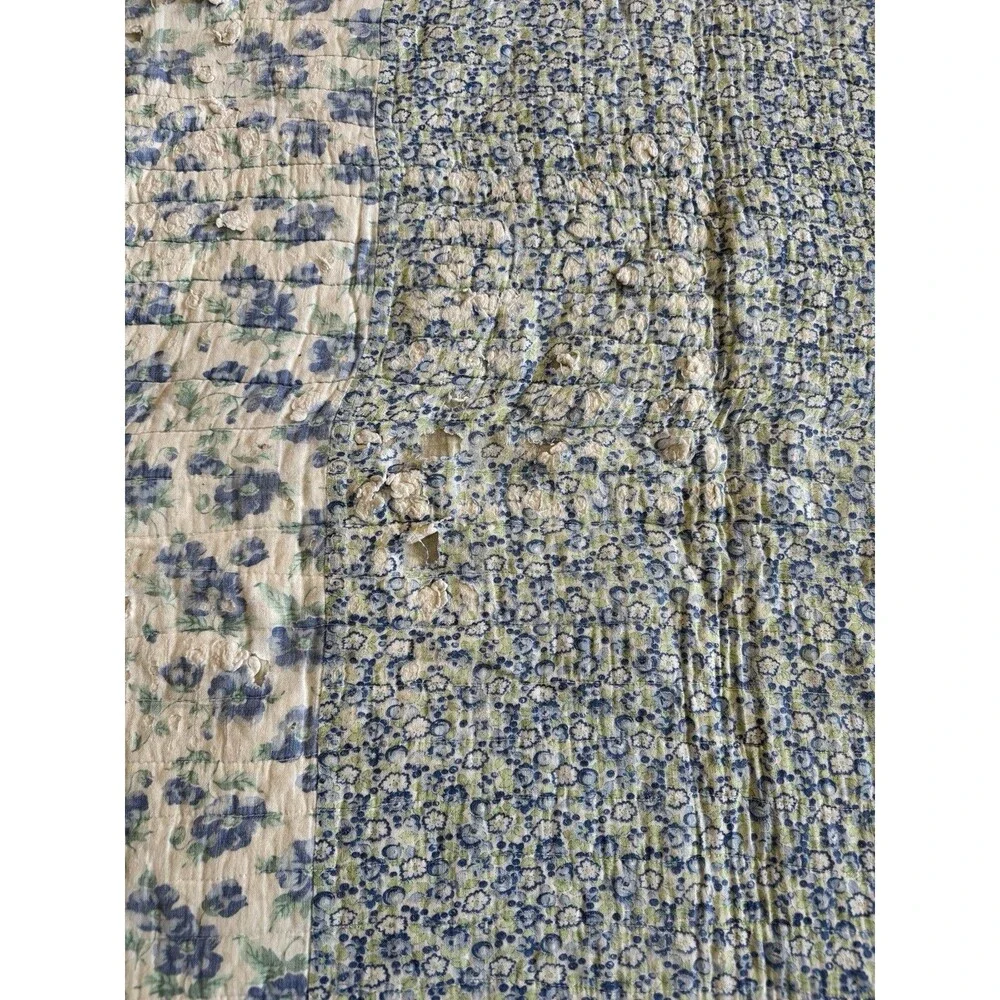 Vtg Hand Quilted Calico Quilt Paisley Floral Strip Patchwork Cottagecore 67x74